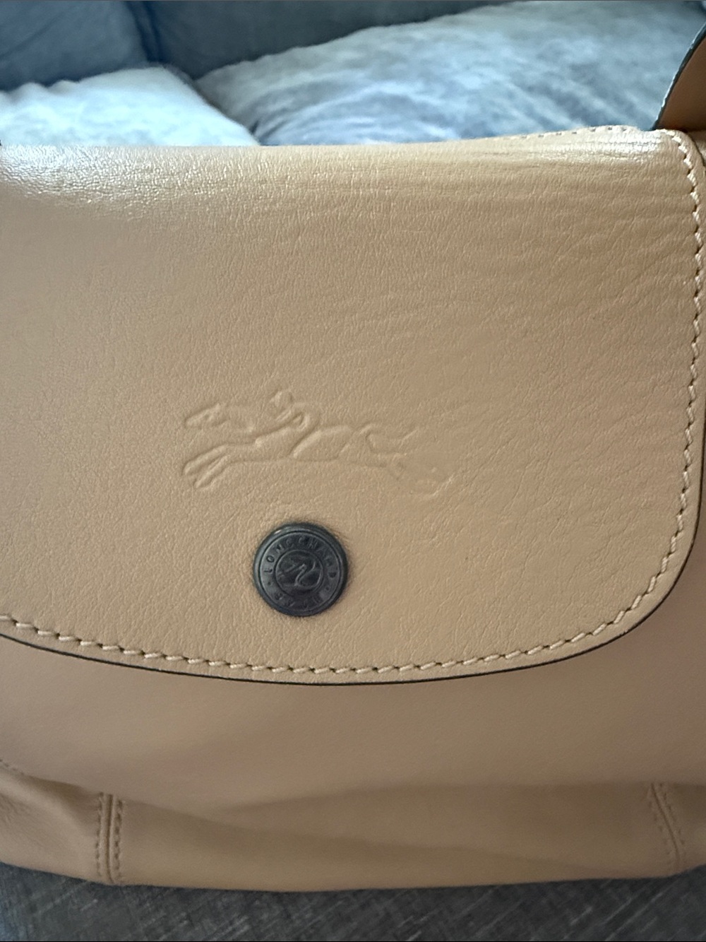 Longchamp Small Tan Leather Shoulder Bag - Picture 2 of 10